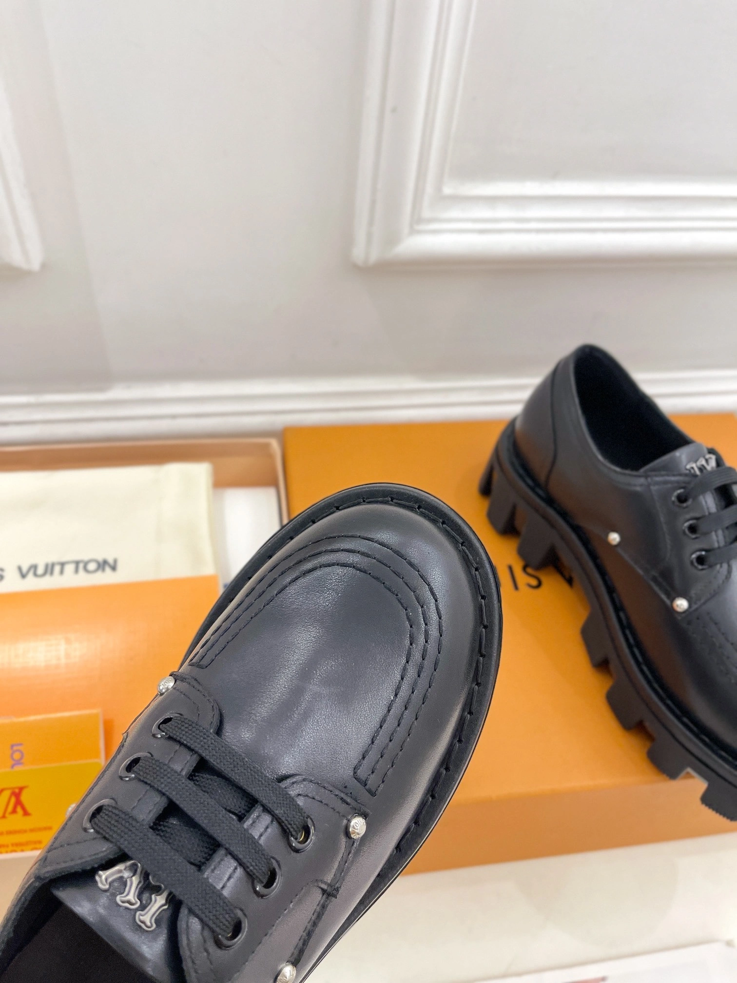 OOBB-- 1ACN3P Heel height：5.5CM cowhide item:D-X158D1031